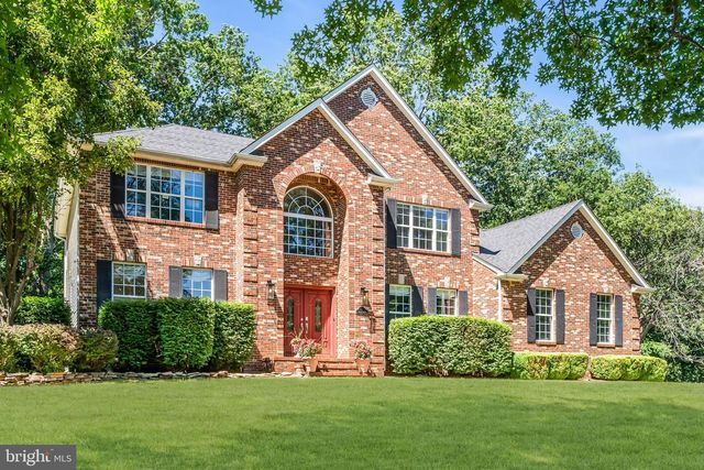 4 SCOTT DR, Monroe Twp, NJ 08831