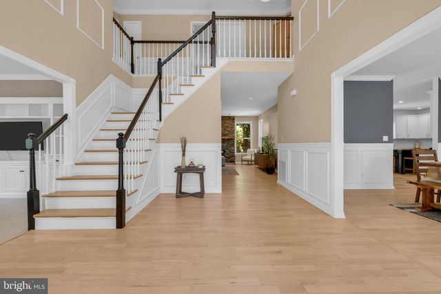 4 SCOTT DR, Monroe Twp, NJ 08831