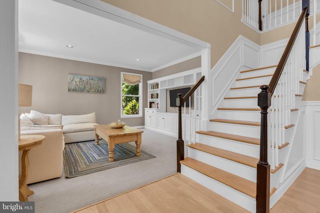 4 SCOTT DR, Monroe Twp, NJ 08831