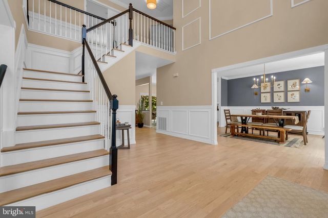 4 SCOTT DR, Monroe Twp, NJ 08831
