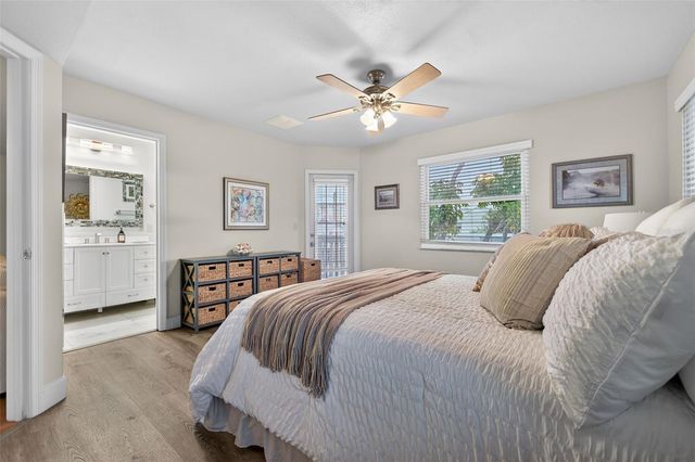 118 94TH AVENUE, Treasure Island, FL 33706