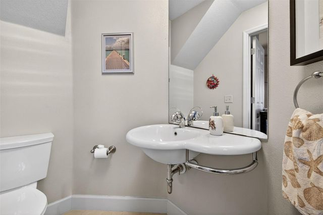 118 94TH AVENUE, Treasure Island, FL 33706