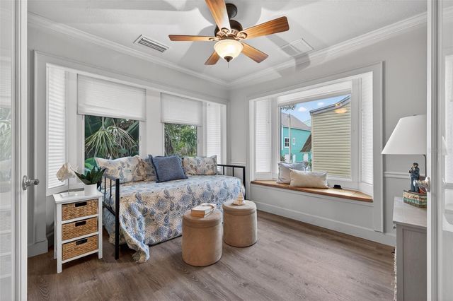 118 94TH AVENUE, Treasure Island, FL 33706