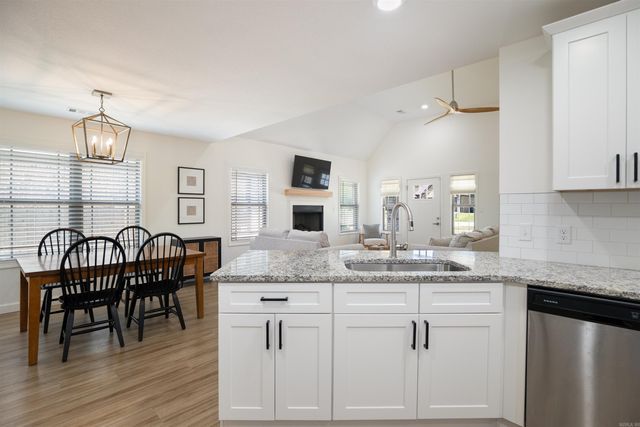 924 Sandra Ln, Jonesboro, AR 72405
