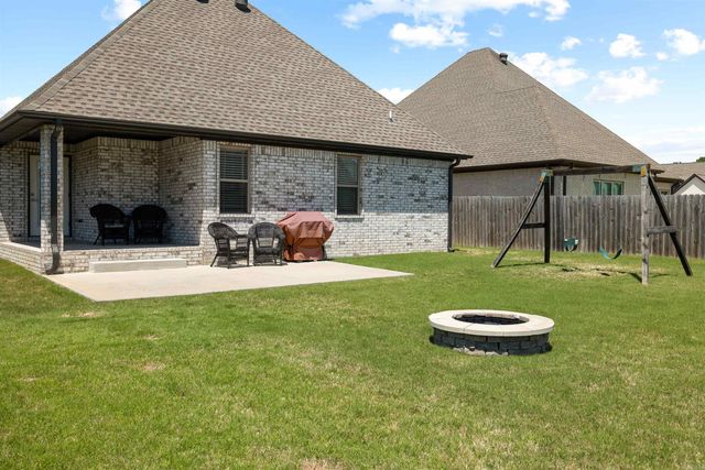 924 Sandra Ln, Jonesboro, AR 72405