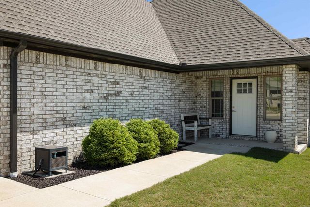 924 Sandra Ln, Jonesboro, AR 72405