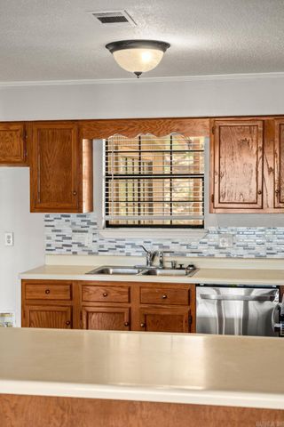 19 Hightrail Drive, Maumelle, AR 72113