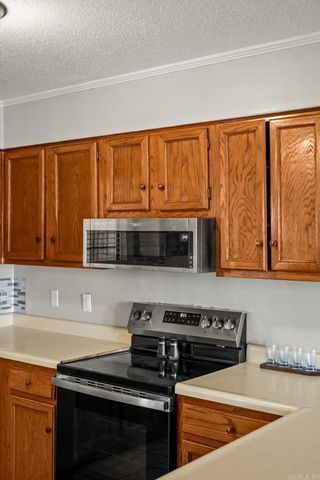 19 Hightrail Drive, Maumelle, AR 72113