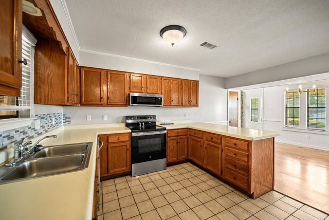 19 Hightrail Drive, Maumelle, AR 72113