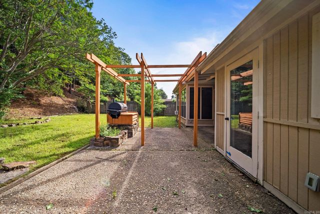 19 Hightrail Drive, Maumelle, AR 72113