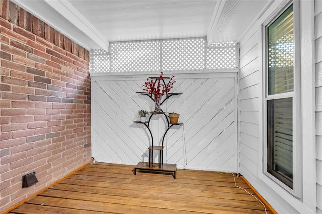 1806 Meadowlocke Lane, Sugar Land, TX 77478