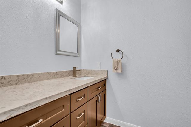 1806 Meadowlocke Lane, Sugar Land, TX 77478