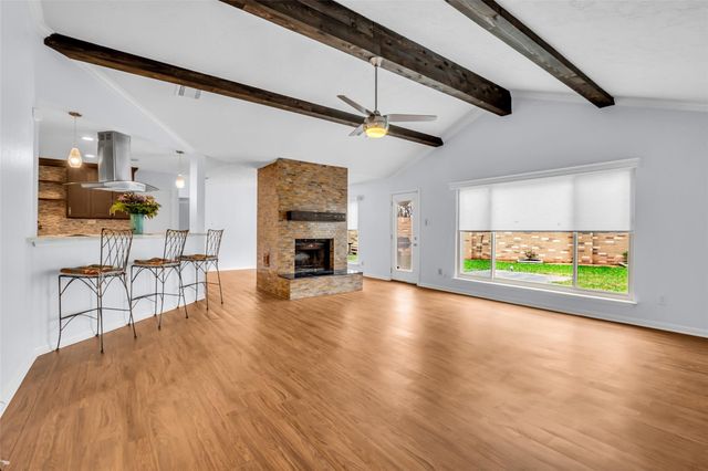 1806 Meadowlocke Lane, Sugar Land, TX 77478