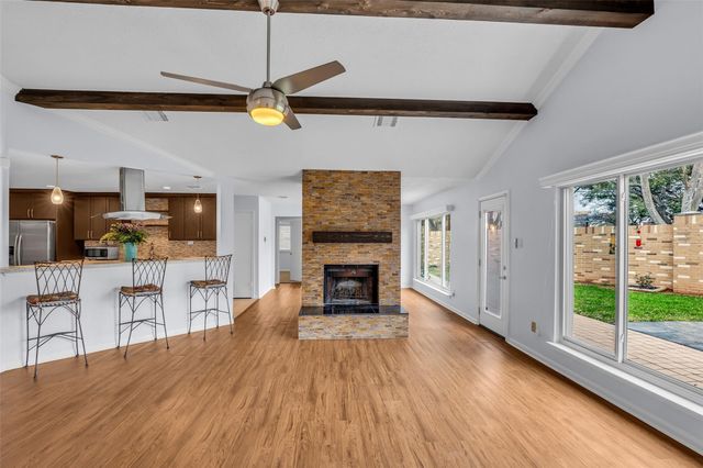 1806 Meadowlocke Lane, Sugar Land, TX 77478