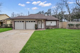 1806 Meadowlocke Lane, Sugar Land, TX 77478