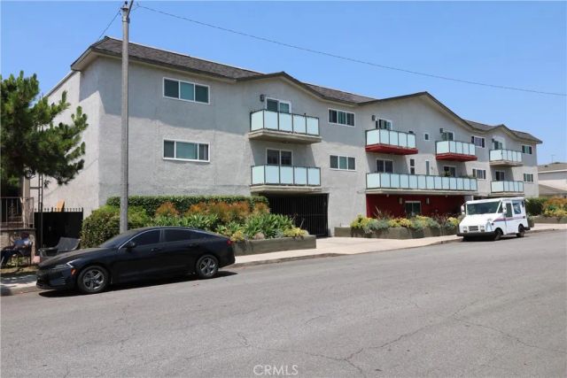 525 S Shelton 102, Burbank, CA 91506