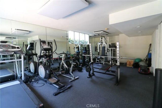 525 S Shelton 102, Burbank, CA 91506