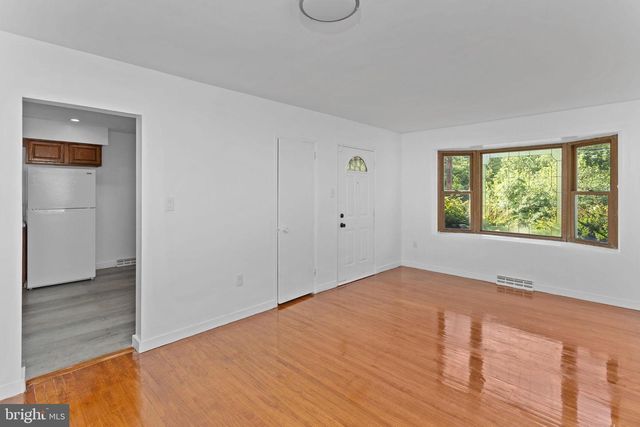 342 WASHINGTON ST, Mt Holly, NJ 08060