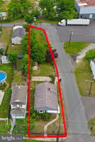 342 WASHINGTON ST, Mt Holly, NJ 08060