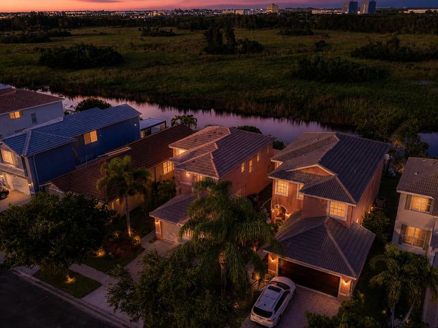 2111 SW 148th Avenue, Miramar, FL 33027