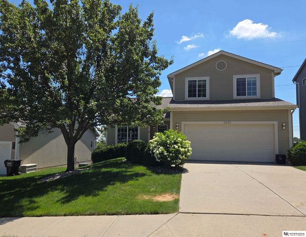 6435 N 149 Street, Omaha, NE 68116