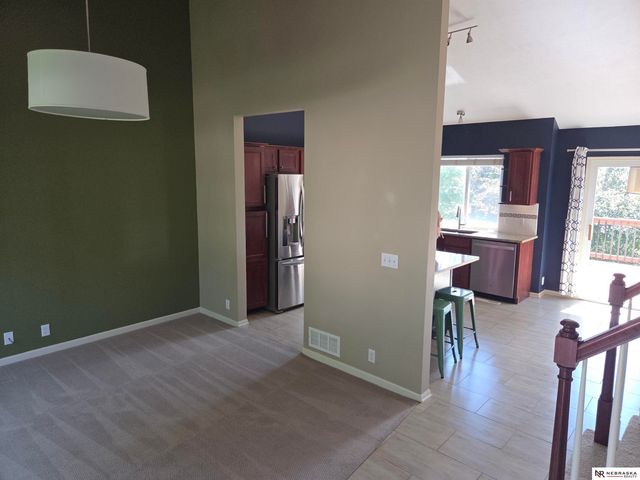 6435 N 149 Street, Omaha, NE 68116