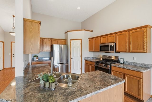 12786 Heritage Trail, North Royalton, OH 44133