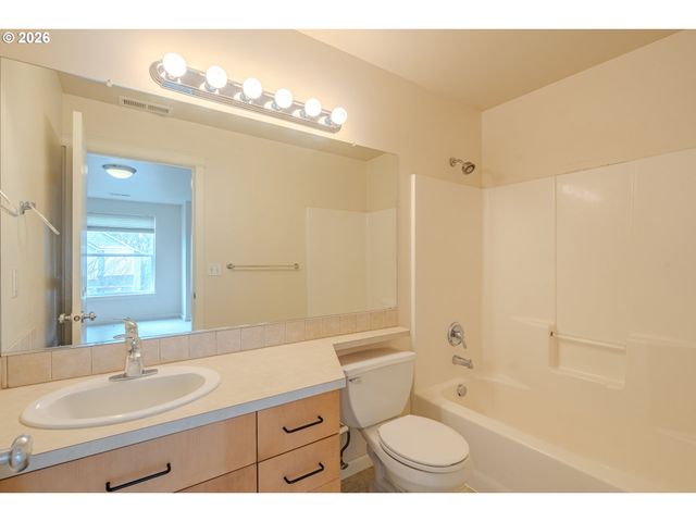 13912 Ne 23RD Ave, Vancouver, WA 98686