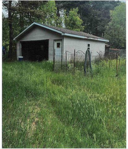 982 W 1st Street, Scottville, MI 49454