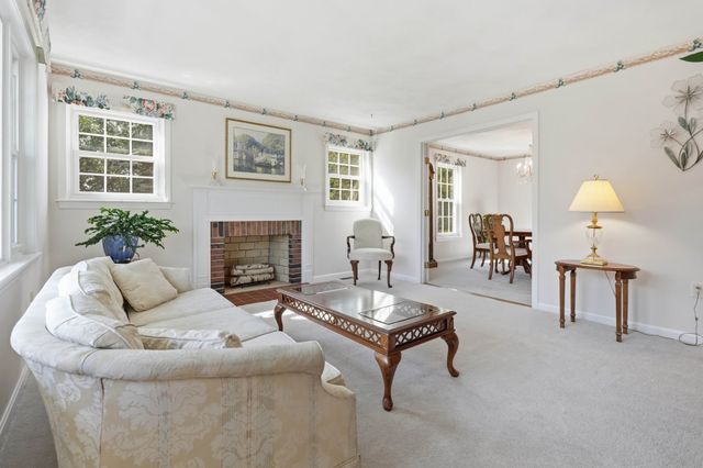 32 Hammersmith, Dr., Saugus, MA 01906