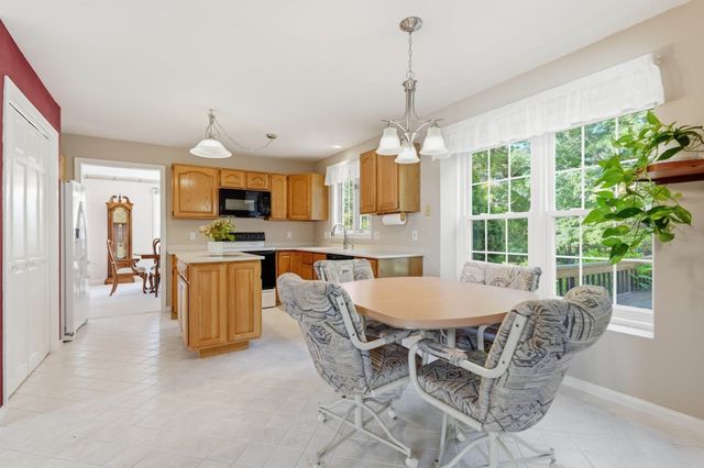32 Hammersmith, Dr., Saugus, MA 01906