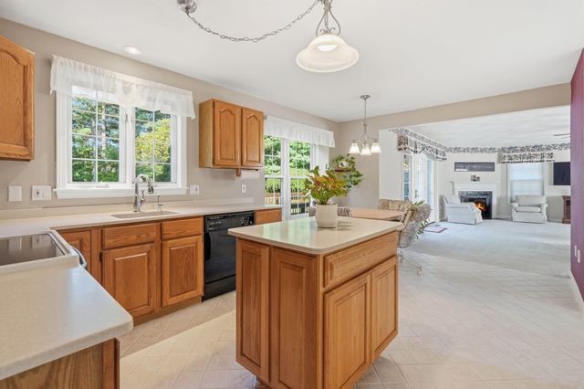 32 Hammersmith, Dr., Saugus, MA 01906