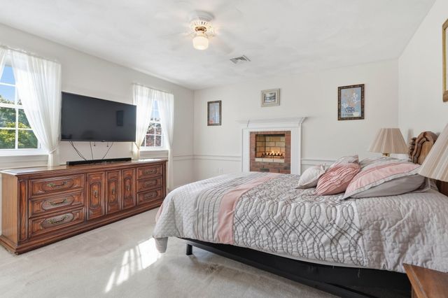 32 Hammersmith, Dr., Saugus, MA 01906