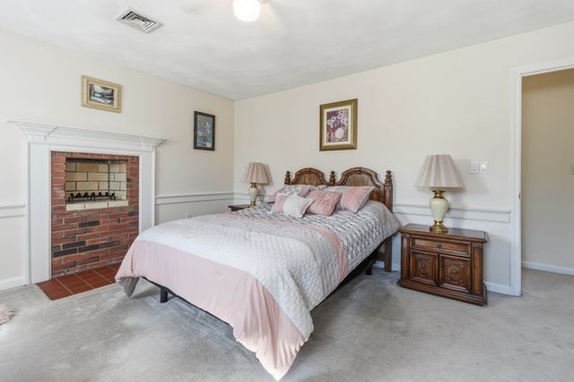 32 Hammersmith, Dr., Saugus, MA 01906