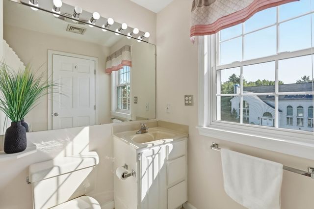 32 Hammersmith, Dr., Saugus, MA 01906