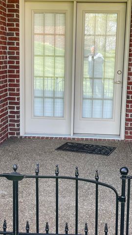 1127 Leawood Drive, Frankfort, KY 40601