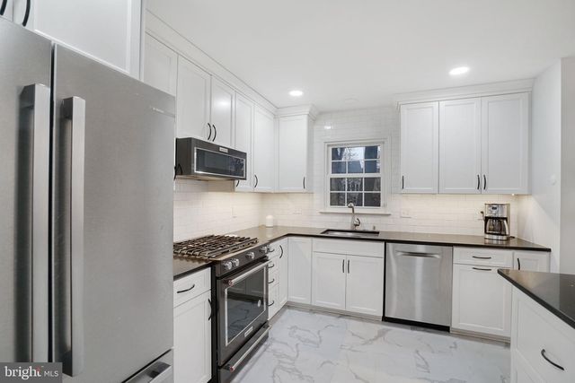 6125 BEECH TREE DR, Alexandria, VA 22310