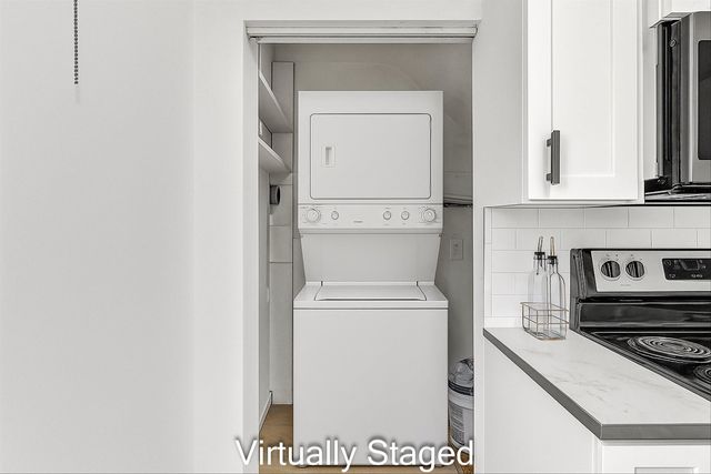 2508 Churchill DR, Roanoke, VA 24012
