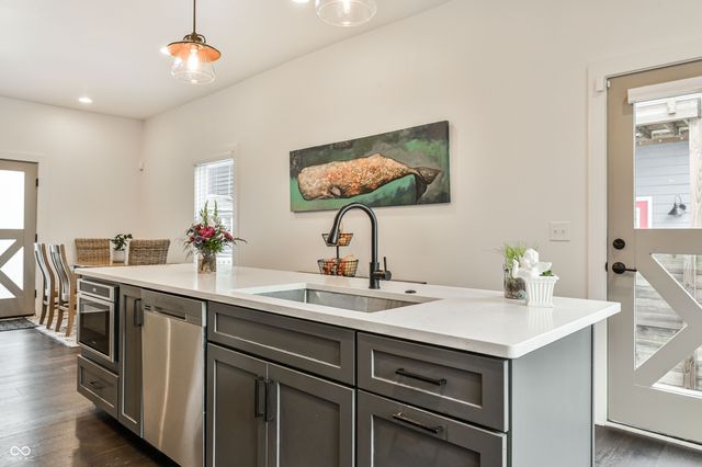 232 N Oriental Street, Indianapolis, IN 46202