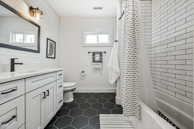232 N Oriental Street, Indianapolis, IN 46202