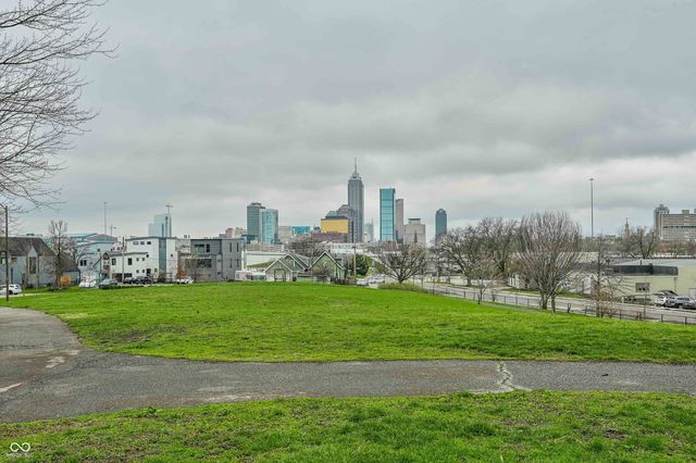 232 N Oriental Street, Indianapolis, IN 46202