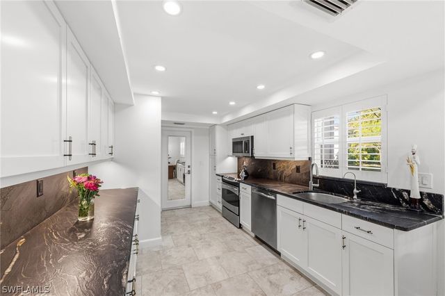 4772 West BLVD E102, Naples, FL 34103