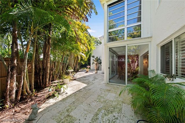 4772 West BLVD E102, Naples, FL 34103