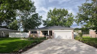 5045 Abington Drive, Troy, MI 48085