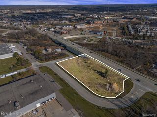 25125 Novi Road, Novi, MI 48375