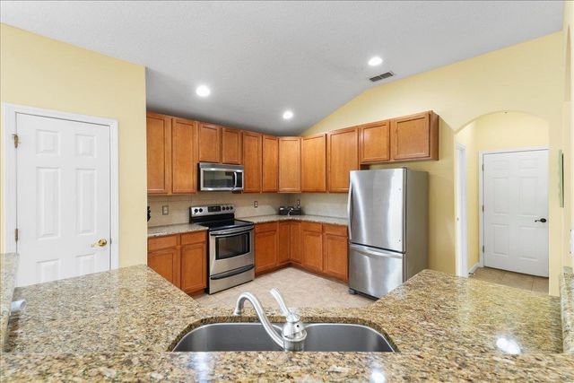 880 E Red House Branch Rd, St Augustine, FL 32084