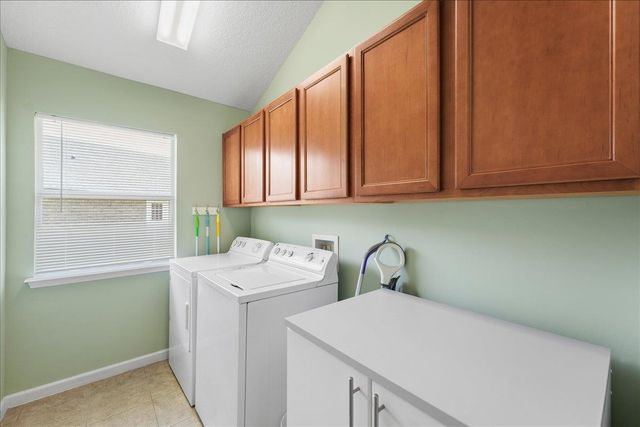880 E Red House Branch Rd, St Augustine, FL 32084