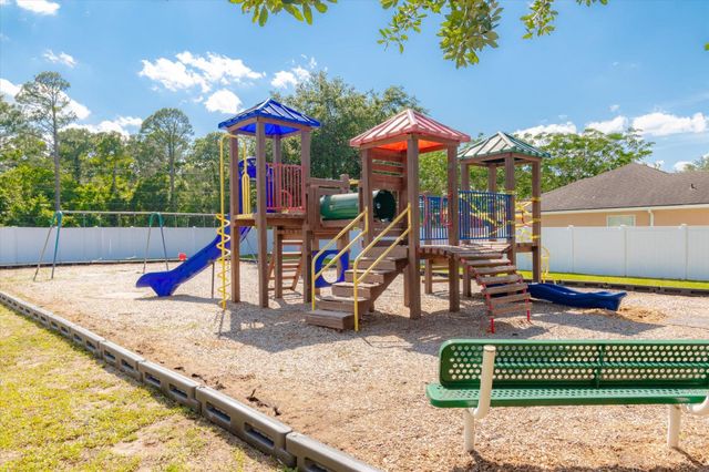 880 E Red House Branch Rd, St Augustine, FL 32084