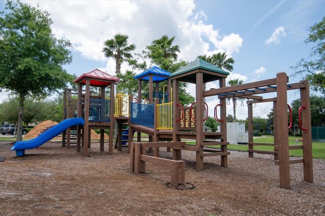 880 E Red House Branch Rd, St Augustine, FL 32084