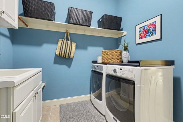 802 Landuff Court, Cary, NC 27519